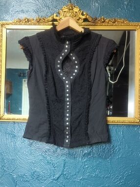 Timjan Black Stud-Trim Lace Cap-Sleeve Blouse